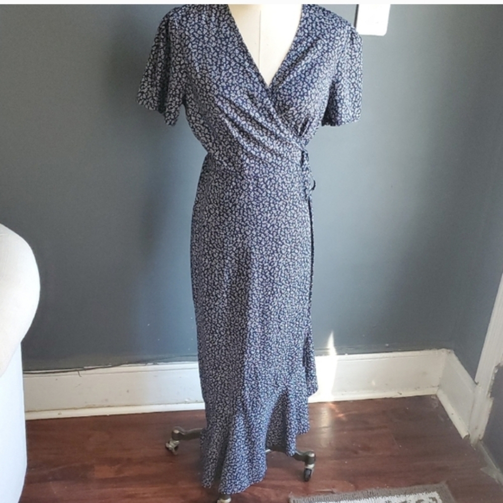 Pretty Garden Elegant Floral Wrap Maxi Dress - Picture 15 of 15